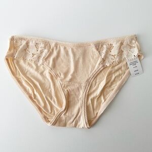 Soma Embraceable Bikini Panty With Enchanting Lace in Pale Sand, size M